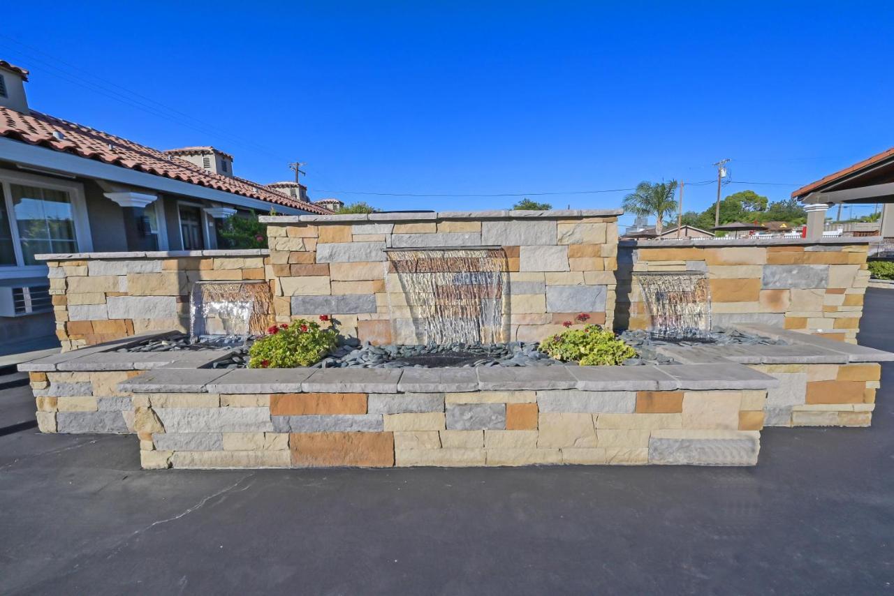 Traveler'S Inn Williams, Ca Modern Renovated Hotel Εξωτερικό φωτογραφία