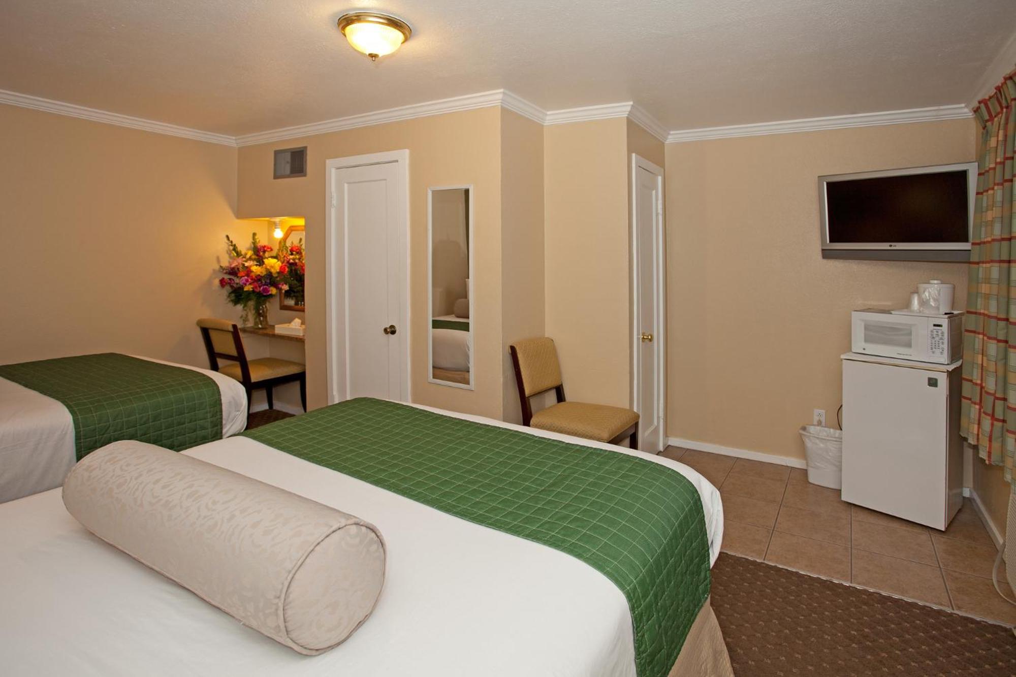 Traveler'S Inn Williams, Ca Modern Renovated Hotel Δωμάτιο φωτογραφία